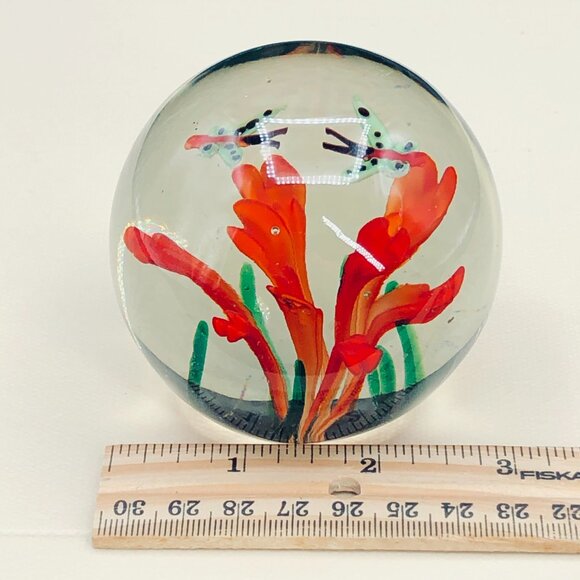 Vintage Art Glass Butterfly and Flower Paperweight Midcentury Light Academia - Picture 10 of 11
